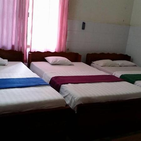Chhaya Guest House Battambang Esterno foto