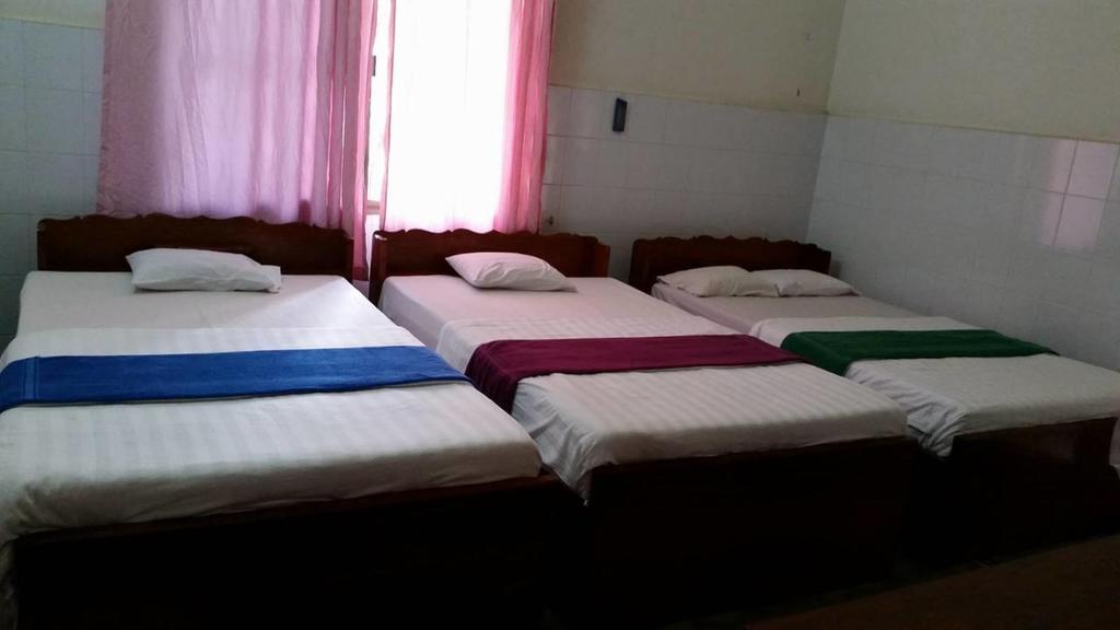 Chhaya Guest House Battambang Esterno foto