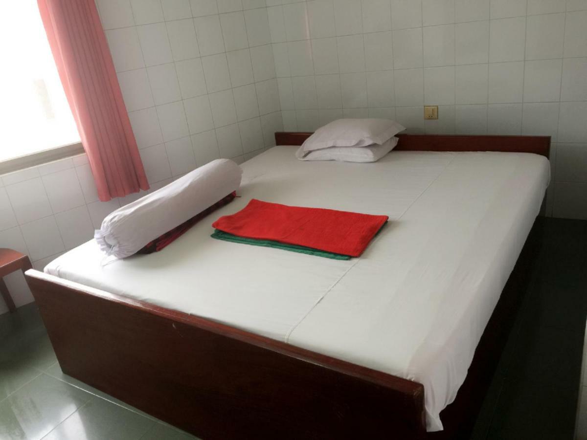 Chhaya Guest House Battambang Esterno foto