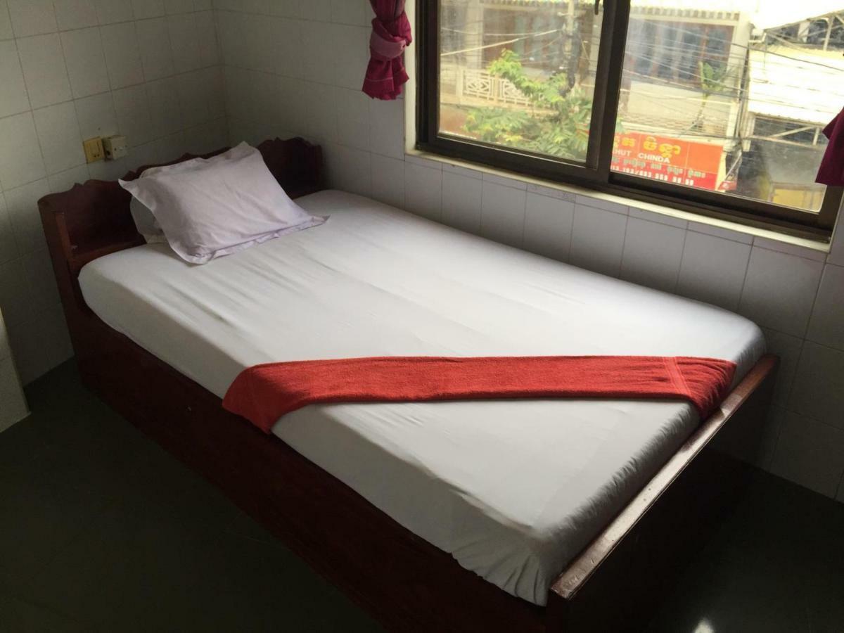 Chhaya Guest House Battambang Esterno foto